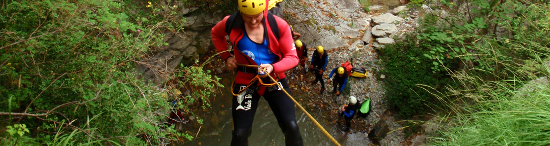 Descente en rappel en toute sécurité