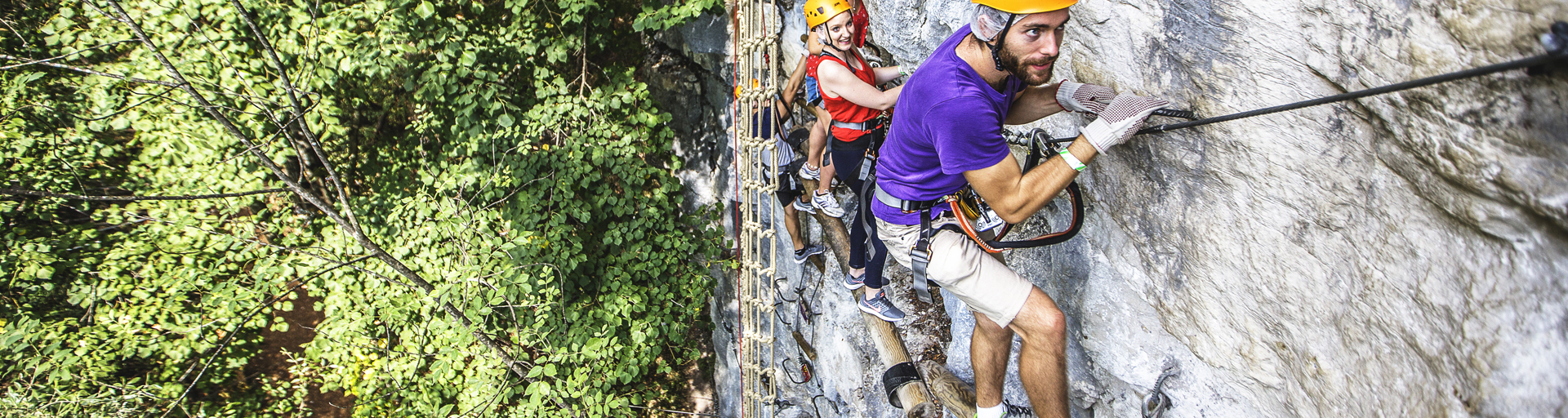 Groupe sur une via ferrata